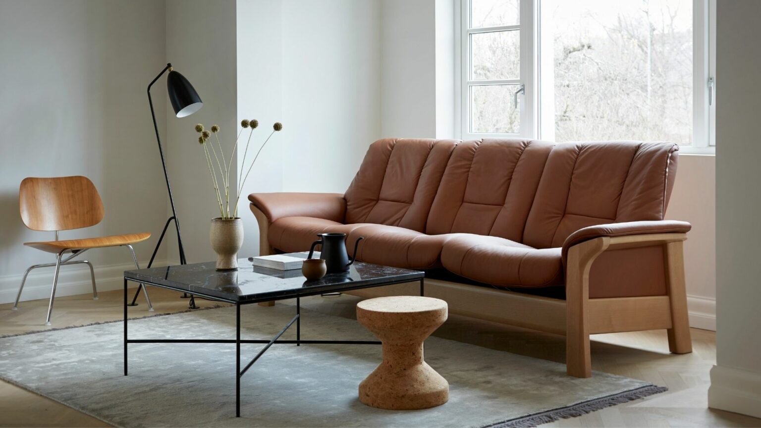 What You Need to Know About Buying Leather Furniture Woodchuck's